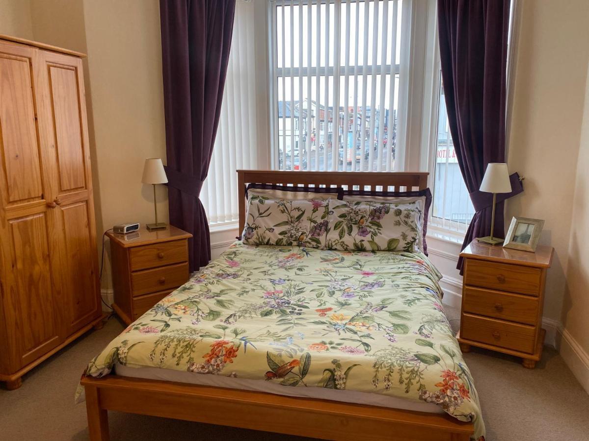 Guest house The Laurels *